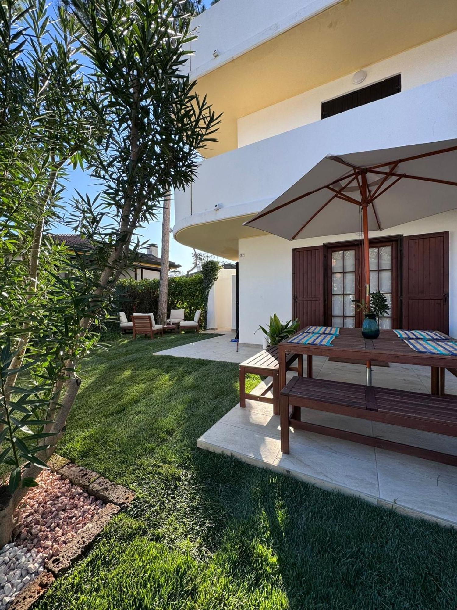 Villa Vittoria Lignano Sabbiadoro Exterior foto